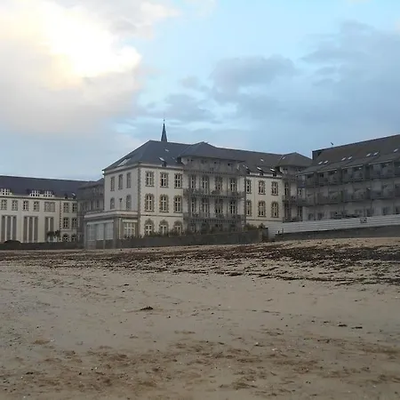 Les Pieds Dans L'eau Croisic Apartment